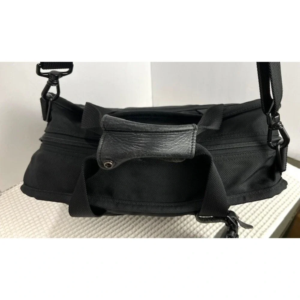 TUMI laptop Briefcase Style 223D3 Nylon Black Travel Career Business‎